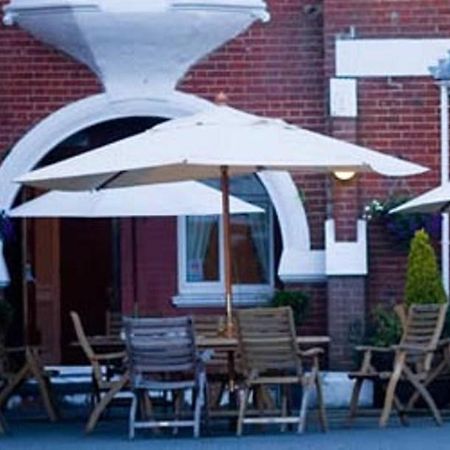 Hickstead Hotel Bolney ภายนอก รูปภาพ