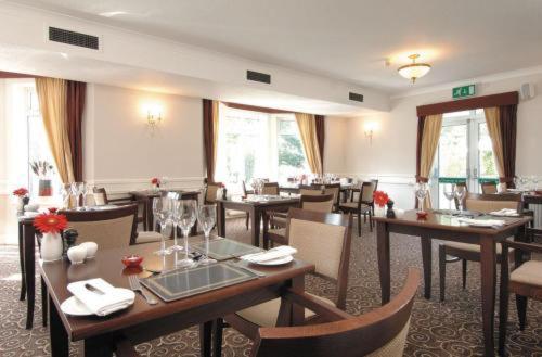 Hickstead Hotel Bolney ภายนอก รูปภาพ